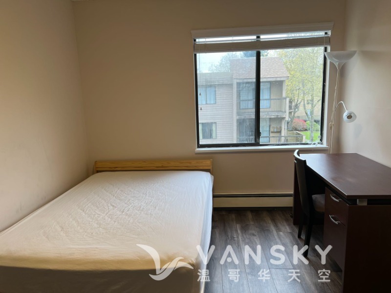 260420175410_8460 Bedroom 2.jpg